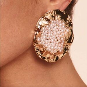 Seraphine Baroque Pearl Gold Disc Earrings